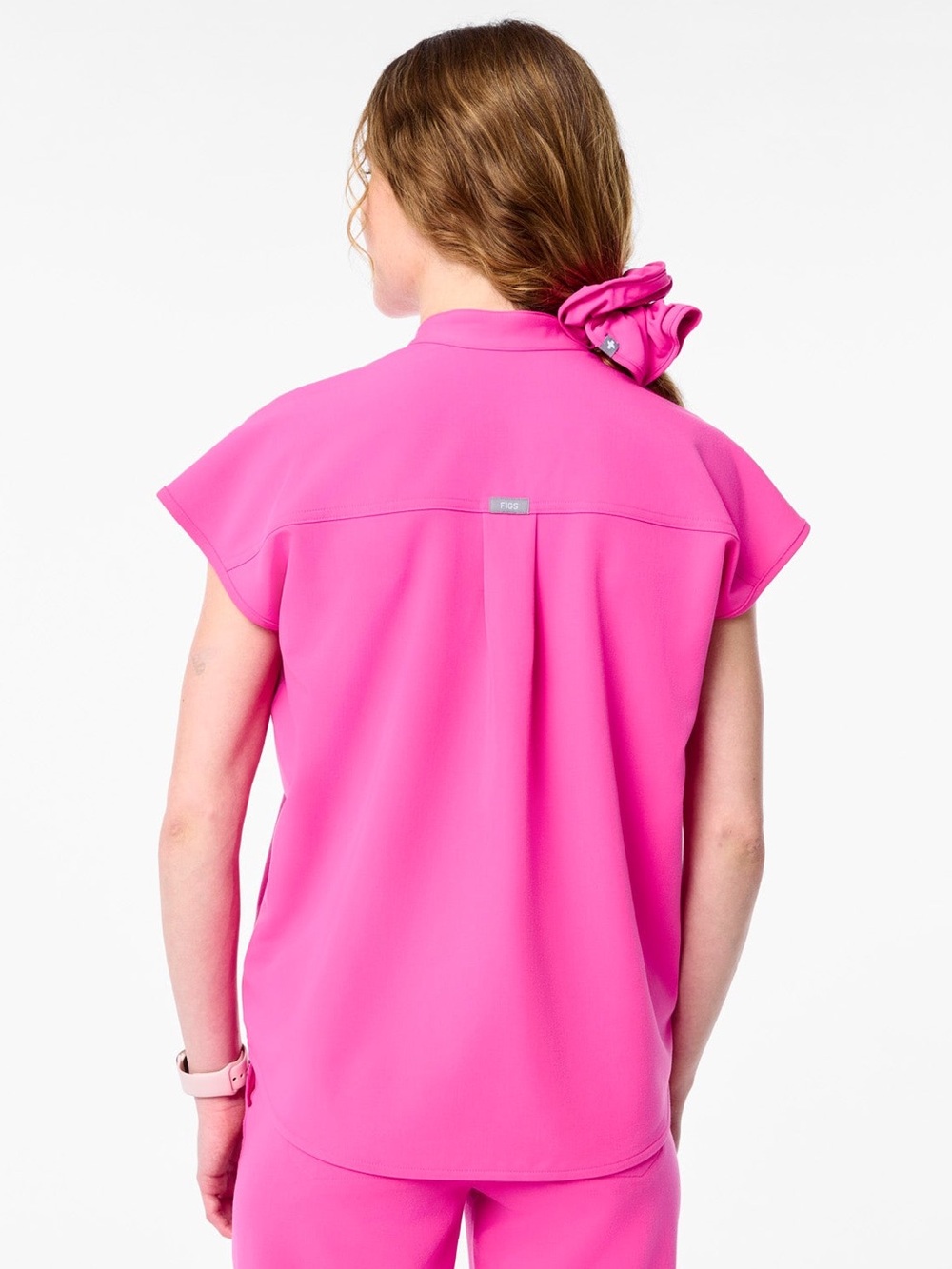 FIGS Rafaela Oversized Scrub Top in Magenta Pink - Size Extra Small